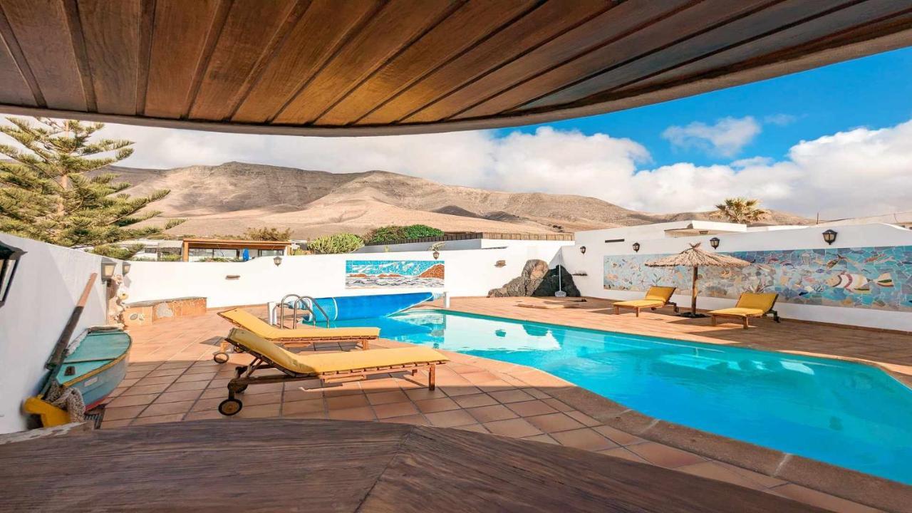 Bungalow Allende Famara Con Piscina Privada Y Ac Eksteriør billede