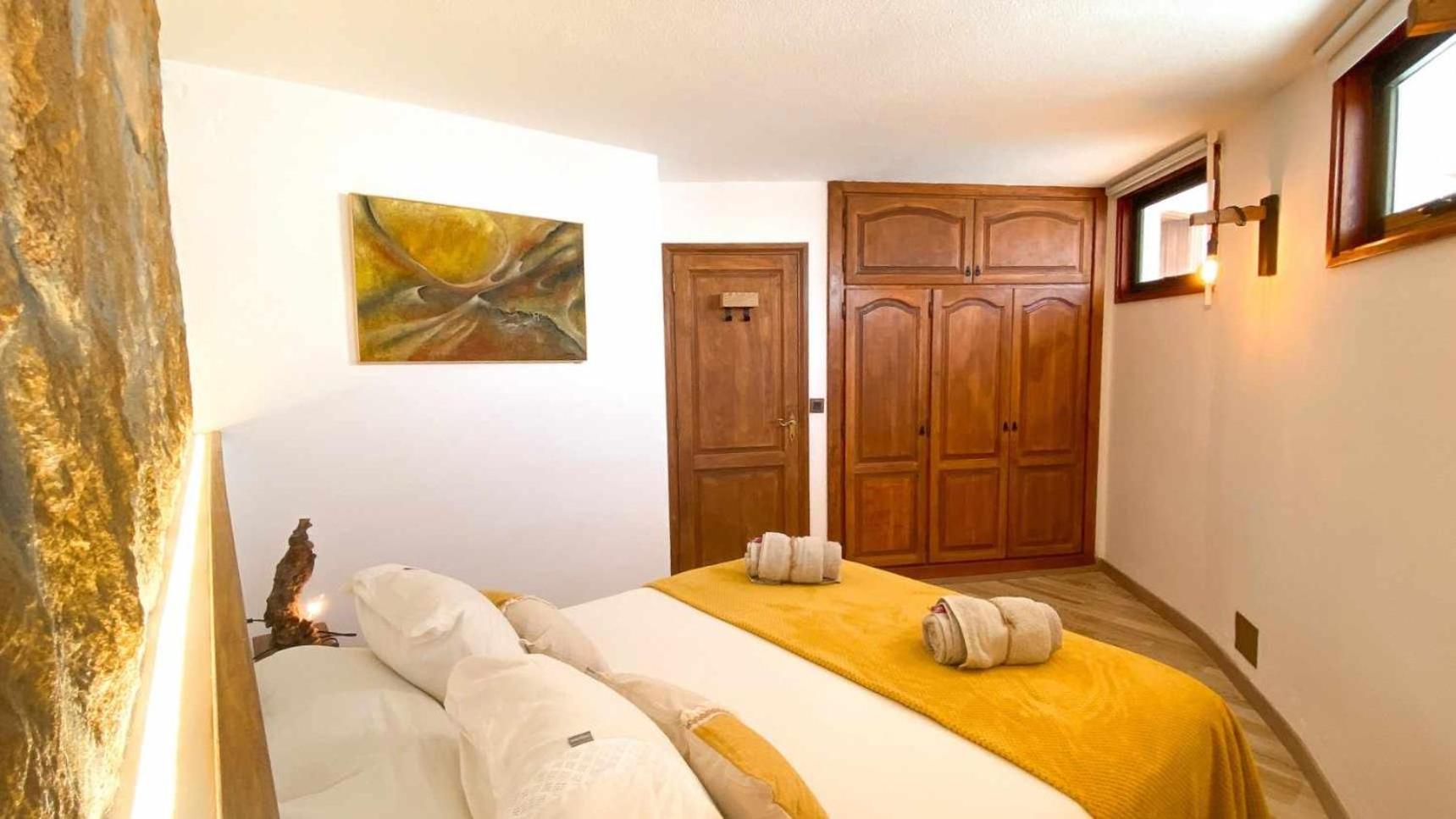 Bungalow Allende Famara Con Piscina Privada Y Ac Eksteriør billede